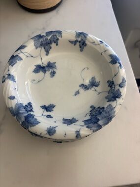 Set of 5 Blue and White small bowls/dishes Adam And Eve